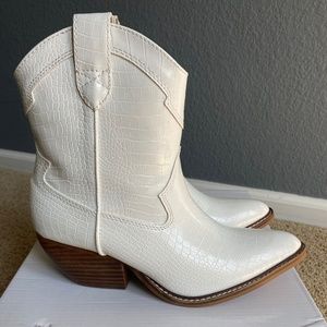 New in box white cowboy booties
